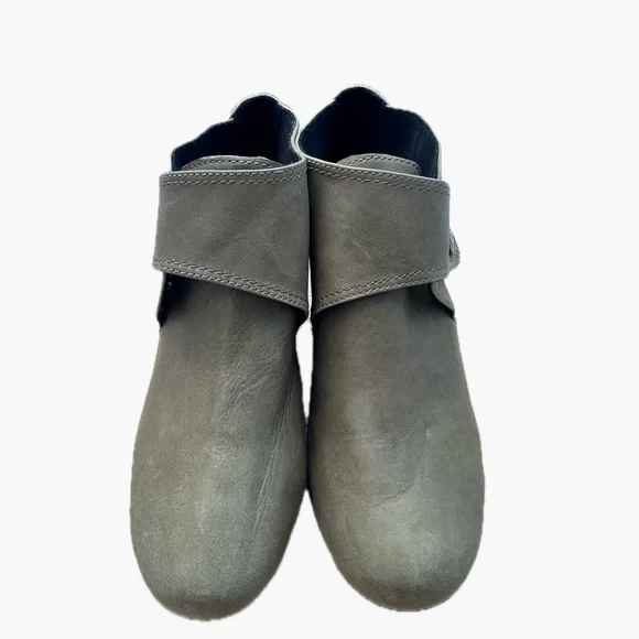 David Tate Sage Ankle Booties - Picture 3 of 8